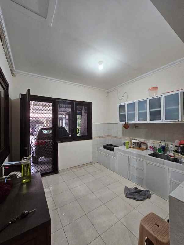 dijual rumah madrid wisata bukit mas 1