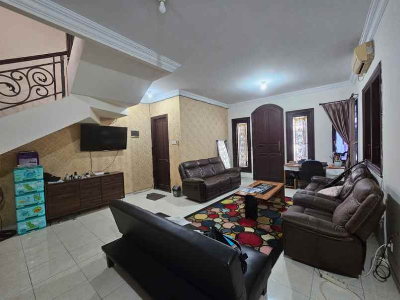 dijual rumah madrid wisata bukit mas 1