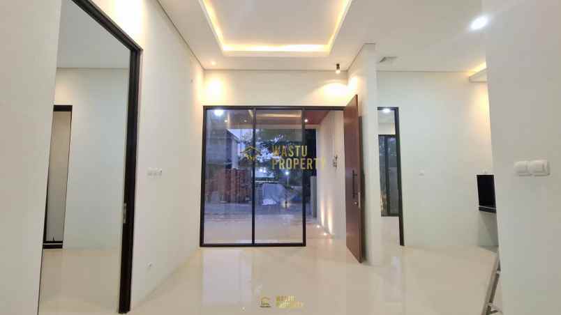 dijual rumah maguwoharjo depok sleman