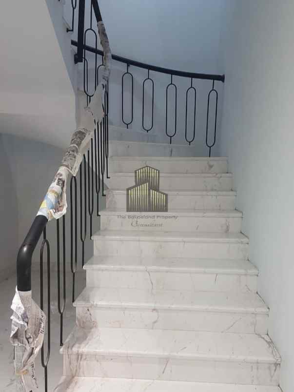 dijual rumah mangunharjo