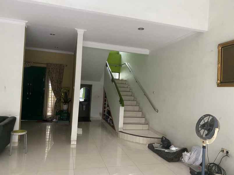 dijual rumah mas naga galqxy bekasi selatan