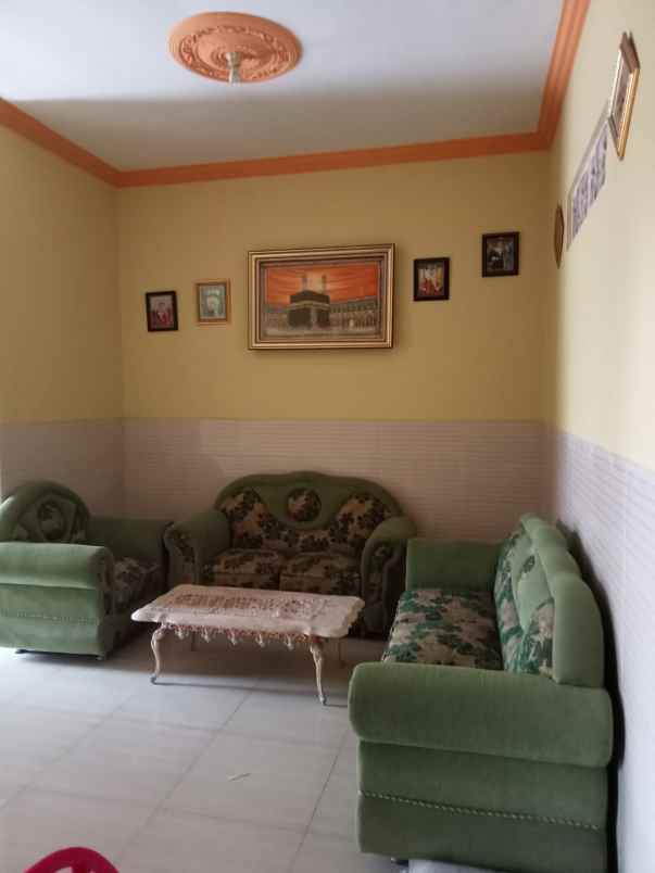dijual rumah medayu