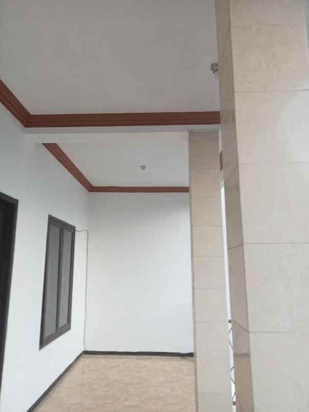 dijual rumah medayu