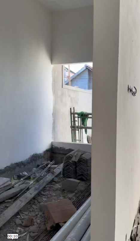 dijual rumah medokan sawah timur