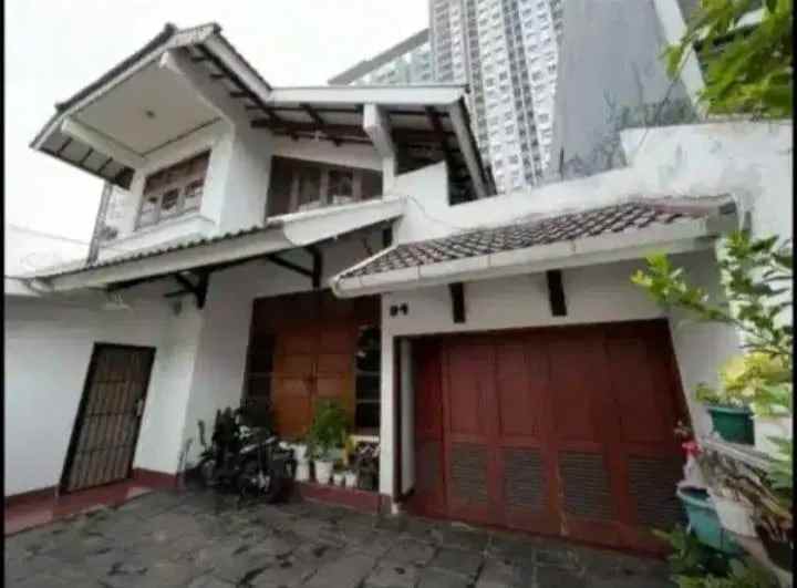 dijual rumah menteng