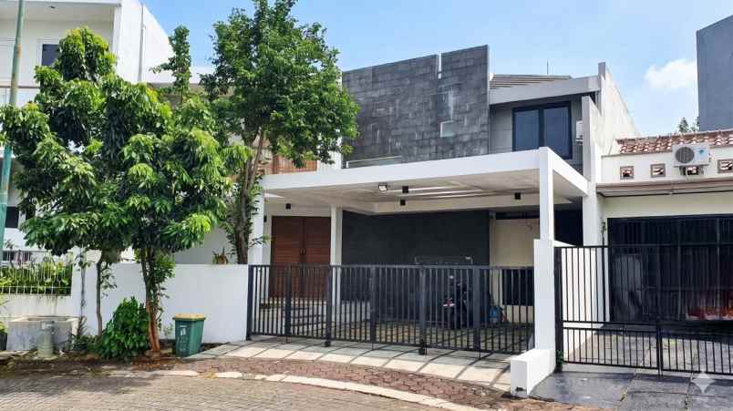 dijual rumah minimalis modern di raffles hills cibubur