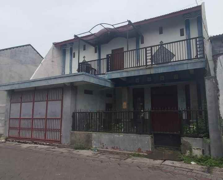 dijual rumah mulyosari baru