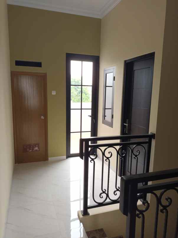 dijual rumah murah dekat pintu toll cijago depok