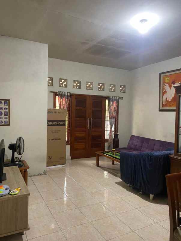 dijual rumah pancoran mas depoj