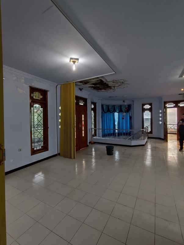 dijual rumah panderman