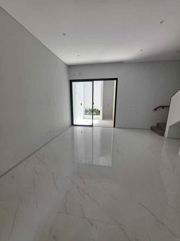 dijual rumah pandugo timur surabaya