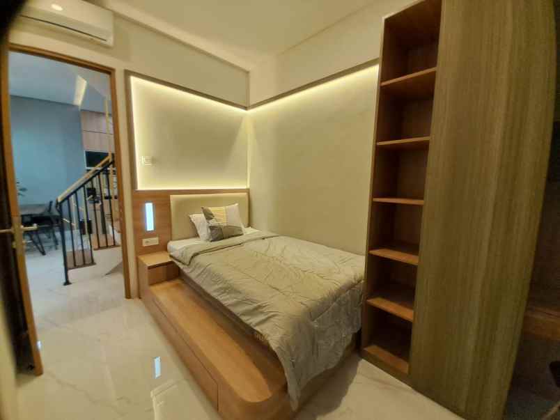 dijual rumah pejaten