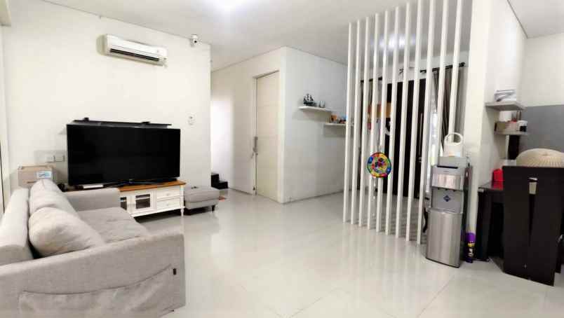 dijual rumah pelican hill citraland