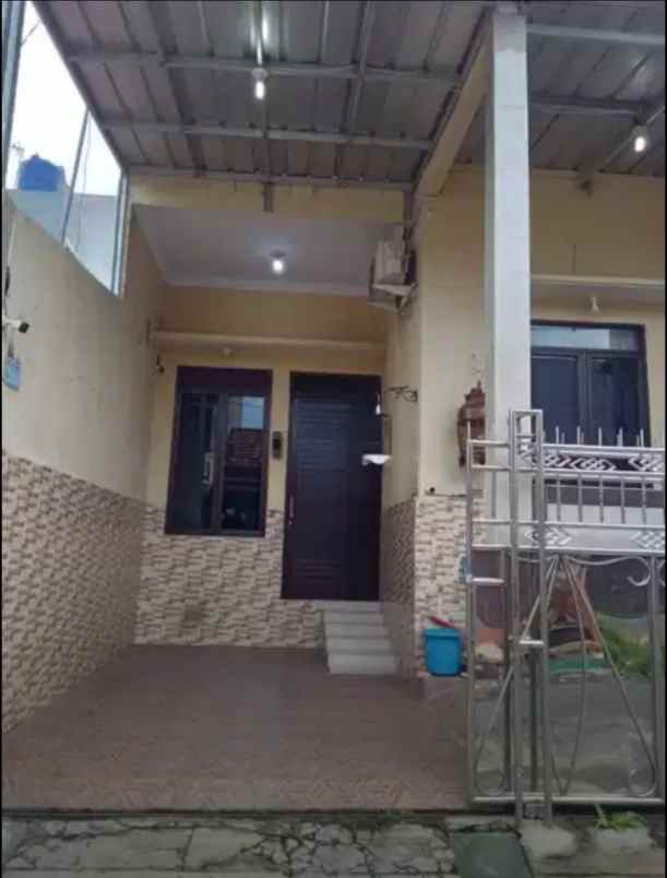 dijual rumah perum duta krsanji bintara