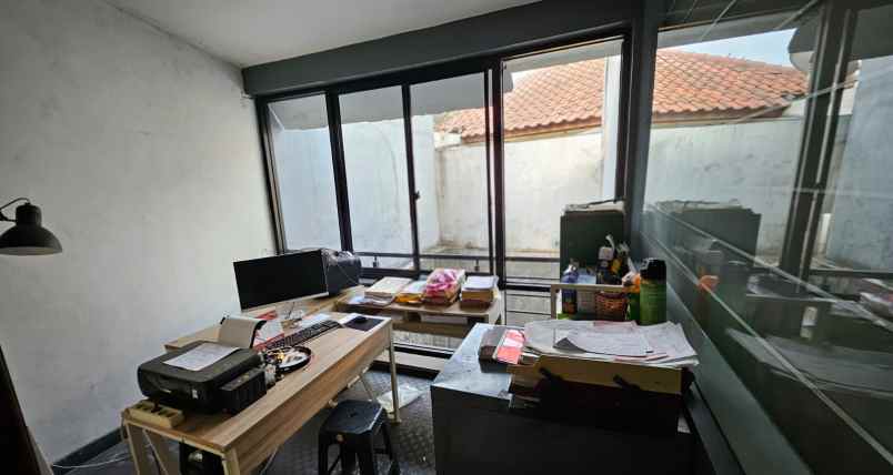 dijual rumah perumahan kota legenda