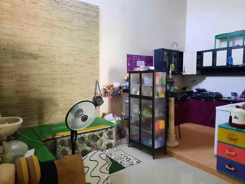 dijual rumah perumahan palm residence