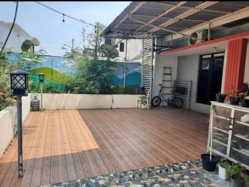 dijual rumah perumahan palm residence