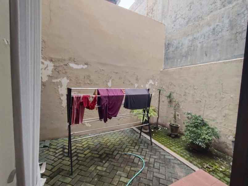 dijual rumah perumahan sakura residence