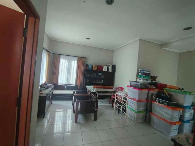 dijual rumah perumahan sakura residence