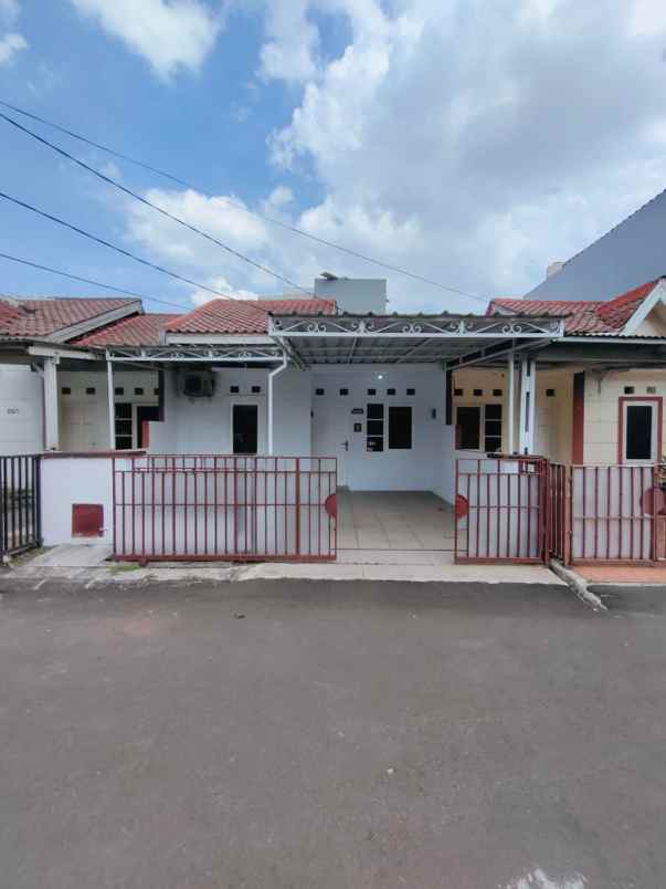 dijual rumah perumahan vila dago pamulang