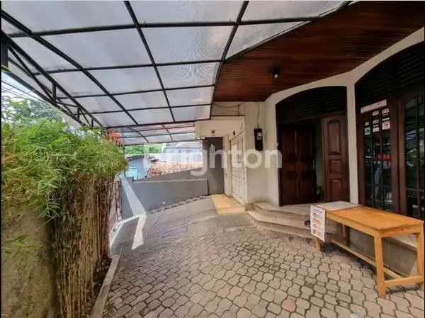 dijual rumah petogogan kebayoran baru