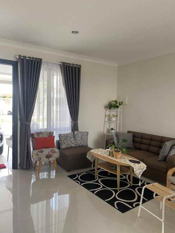 dijual rumah podomoro park