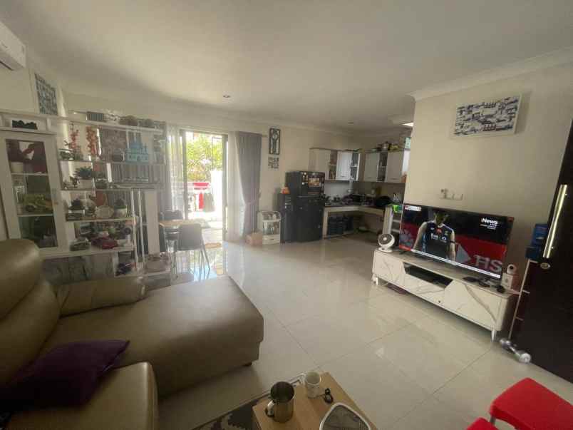 dijual rumah podomoro park cluster