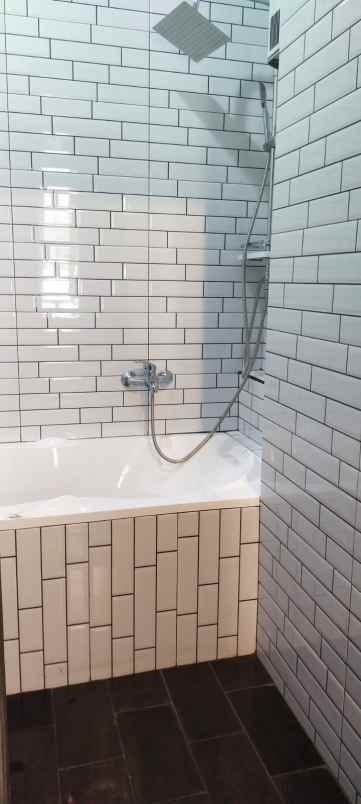 dijual rumah pondok bunga sariwangi