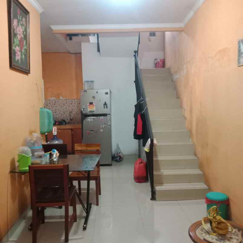 dijual rumah pondok gede