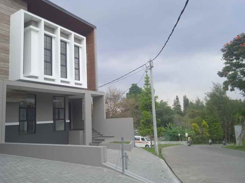 dijual rumah pondok hijau setiabudi