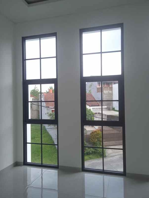 dijual rumah pondok hijau setiabudi