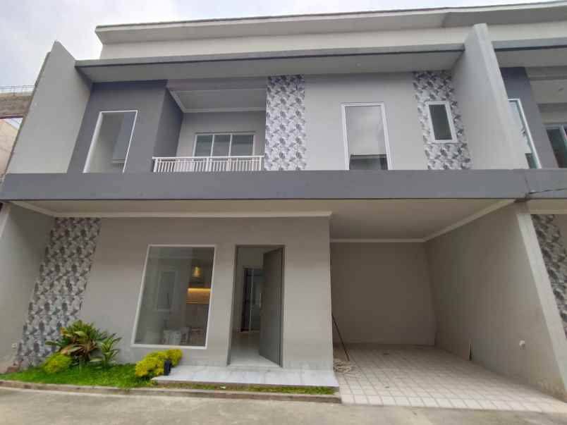 dijual rumah pondok jagung timur