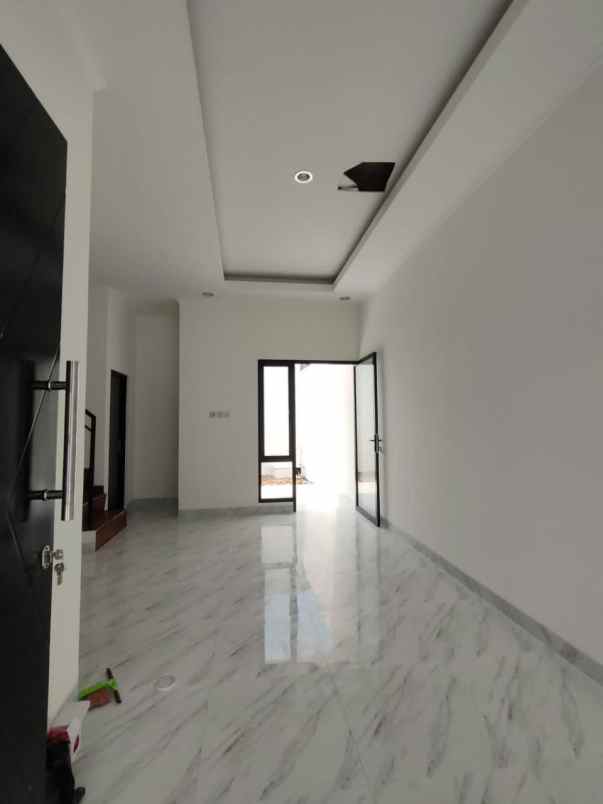 dijual rumah pondokrangon cipayung