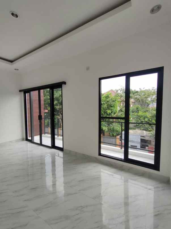 dijual rumah pondokrangon cipayung