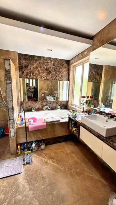 dijual rumah puri galaxy bamboo lakes