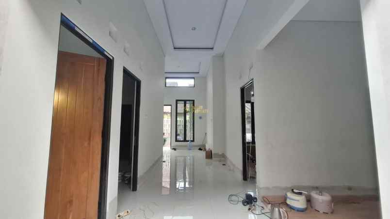 dijual rumah purwomartani