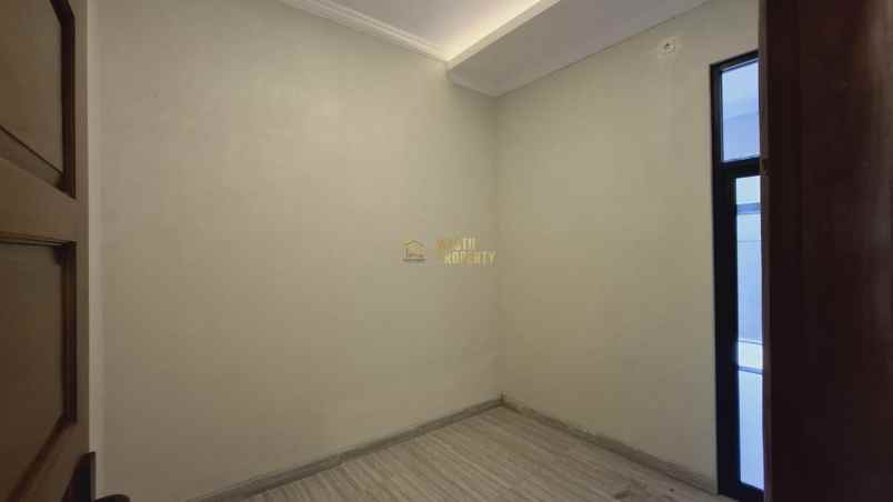 dijual rumah purwomartani kalasan