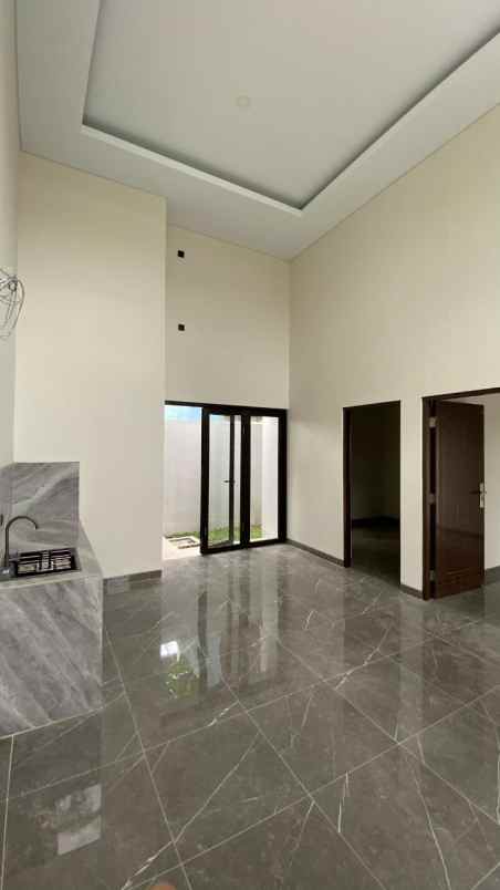 dijual rumah purwomartani kalasan