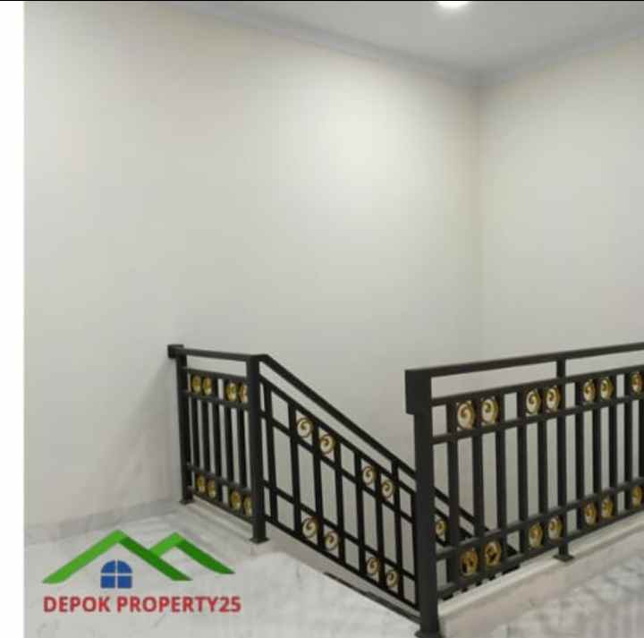 dijual rumah rangkapan jaya pancoran