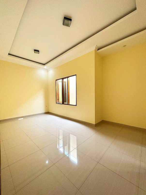 dijual rumah rawamangun