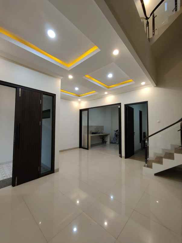 dijual rumah rawamangun jakarta timur