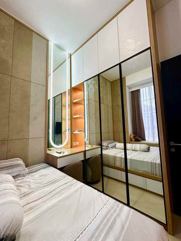 dijual rumah regency one east point