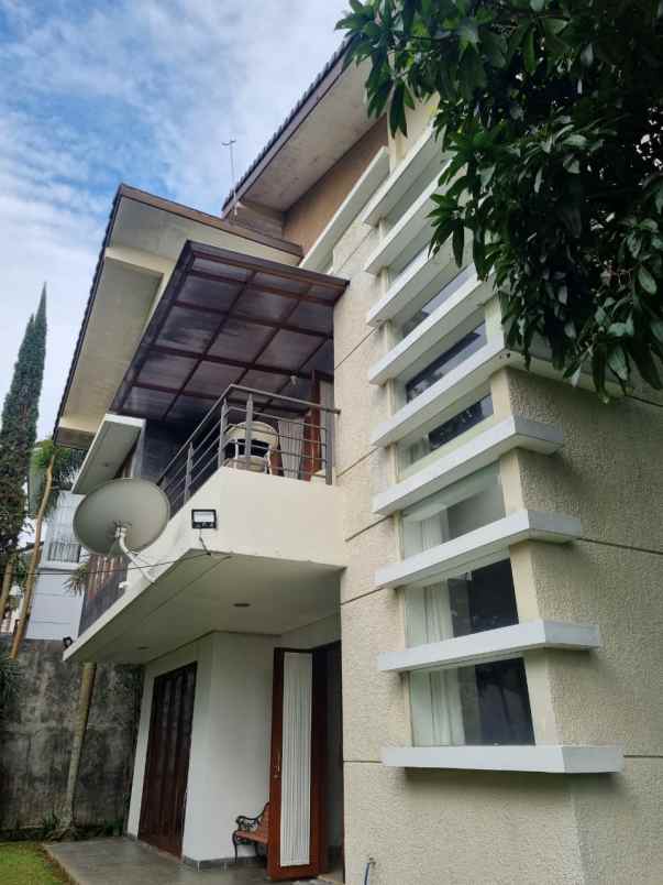 dijual rumah rumah murah komplek dago