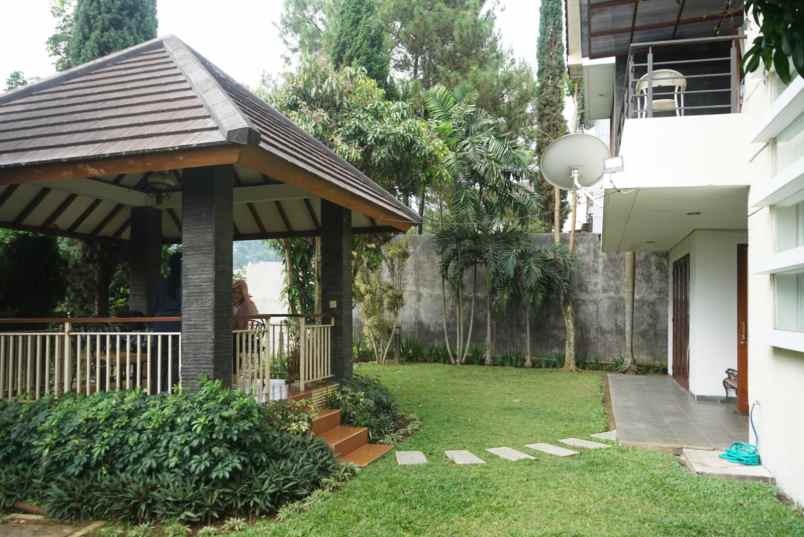 dijual rumah rumah murah komplek dago