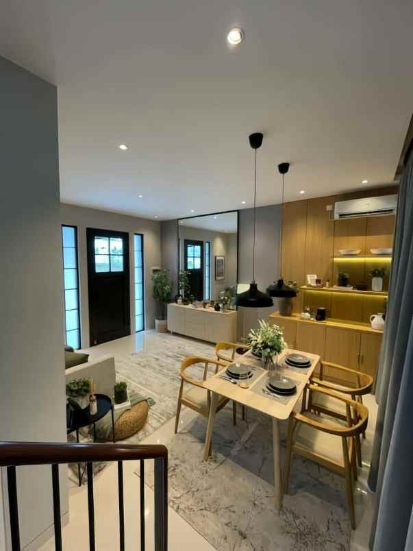 dijual rumah sambiroto