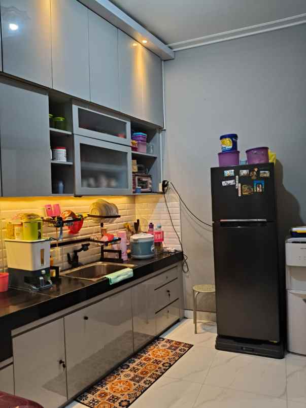 dijual rumah sarijadi sukasari kota bandung