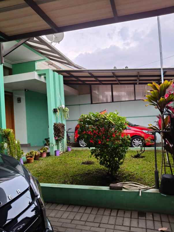 dijual rumah sarijadi sukasari kota bandung