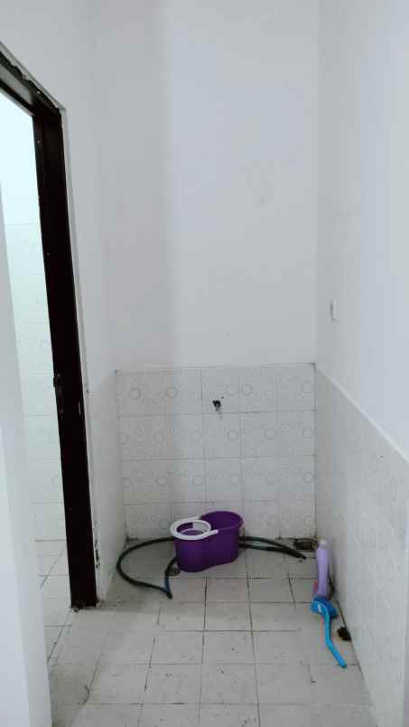 dijual rumah sawangan lama depok