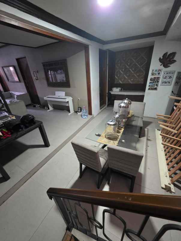 dijual rumah sayap buahbatu