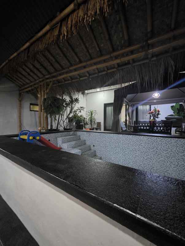 dijual rumah sayap buahbatu